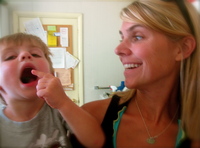 lampman, adam and sarah eating blueberries