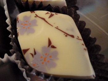 Shikes Haines -  Jasmine with Citrus Zest truffle