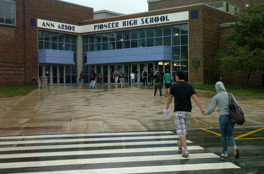 090809_Pioneer1stdayWeb_AJC_01.jpg