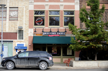 102609_ENT_Bruegger's_AJC_0.JPG