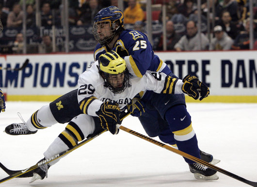 MichiganAlaskahockey.jpg