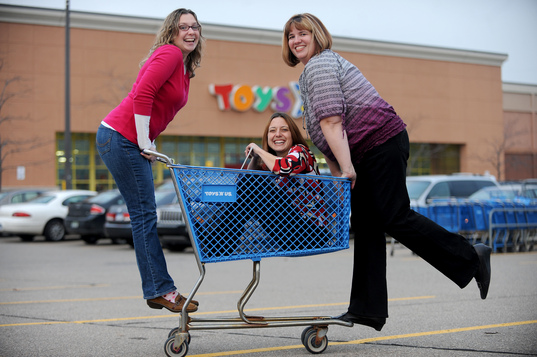 11.23.09_BUS_Shoppers_AJC_0.JPG