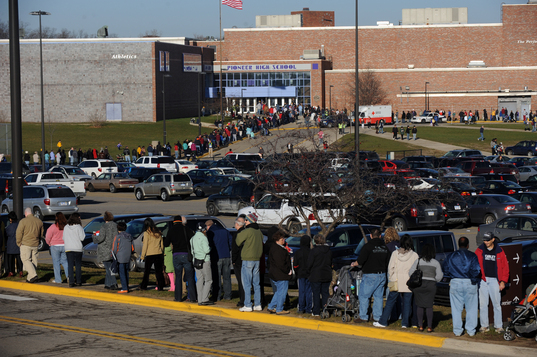 http://www.annarbor.com/assets_c/2009/11/111409_SWINE_FLU_CLINIC_9_L-thumb-537x357-16140.jpg