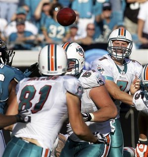 CHAD-HENNE-121409.jpg