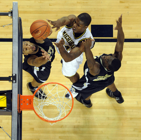 DESHAWN-SIMS-120609.jpg