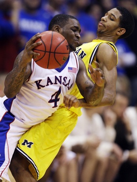 Darius-Morris-122109.jpg
