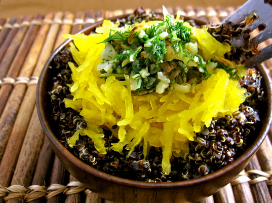 lampmanquinoawithspaghettisquash.JPG