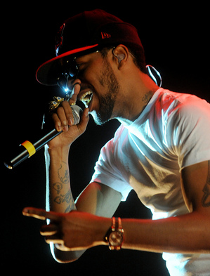 Kid-Cudi-Melanie-Maxwell-Right.jpg