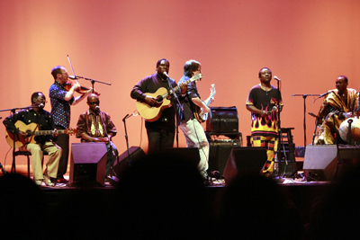 Bela-Fleck-Africa-Project-Live-Bruce-Tuten.jpg