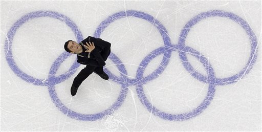 evan lysacek skating. Evan Lysacek performs his free