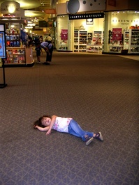 child-public-tantrum.jpg