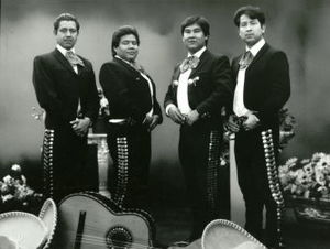 Mayrend-mariachi_mexico_2000_band.jpg