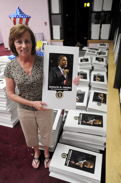 043010-AJC-obama-commencement-preparation-04.JPG