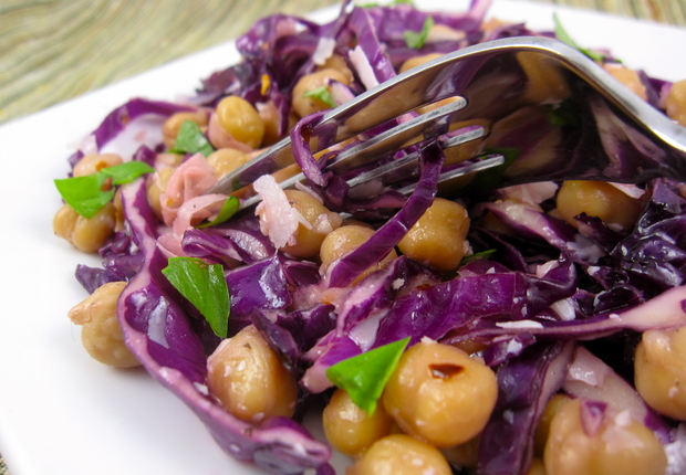 lampmancabbageandchickpeasalad.JPG