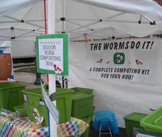 Borden - the worms do it booth