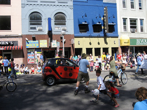 Fourth-of-July-Parade-Bnhsu.jpg