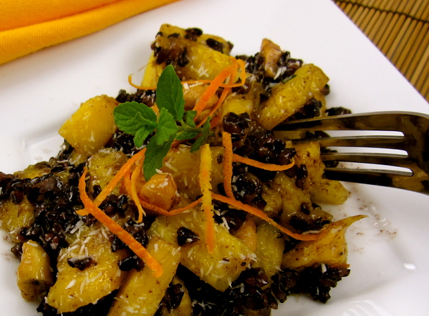 lampmantropicalblackrice.JPG