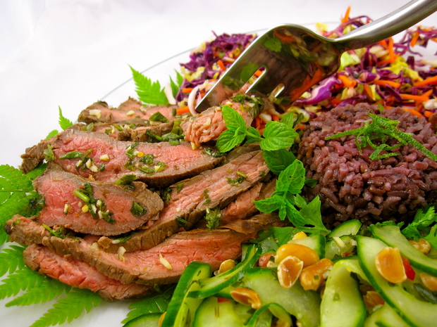 lampmangrilledthaibeefsalad.JPG