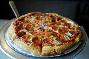 Thompson's-Pepperoni-Pizza.JPG