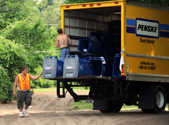 072010_RECYCLE_BINS_3-3_LON.JPG.jpeg