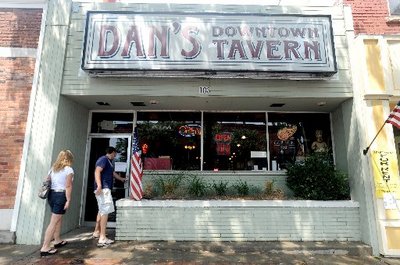 072310-AJC-Dan's-Downtown-T-1.JPG-thumb-