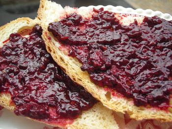 Borden - blackberry jam on toast