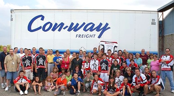 Group Picture in front of Con-way Trailer.JPG