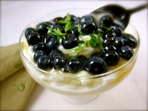 lampmanricottawithhoneyandblueberries.JPG