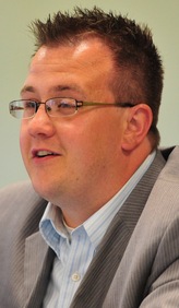 Lonnie_Scott_July_2010_debate.jpg