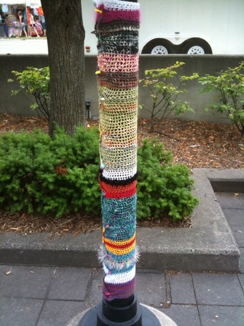 yarnbomb.jpg