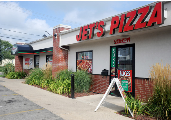 081310-AJC-Jets-Pizza-02.JPG.jpeg