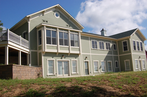090210_farmhouse3.jpg