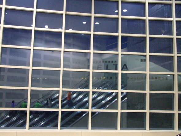 DetroitMetropolitanAirport.JPG