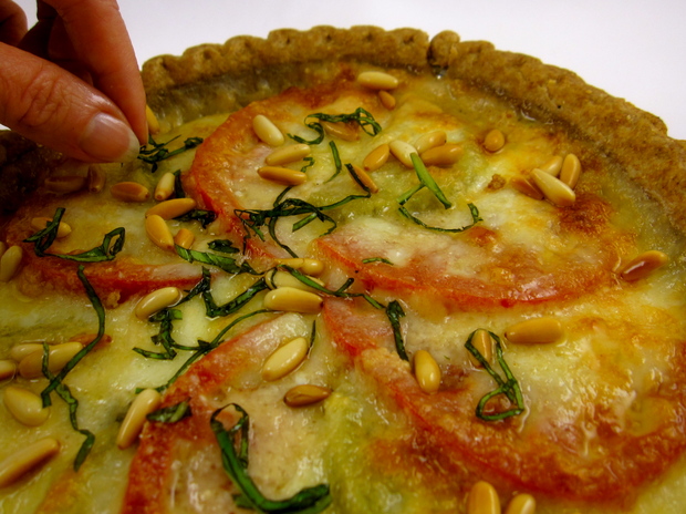 lampmantomatobasilpie.JPG