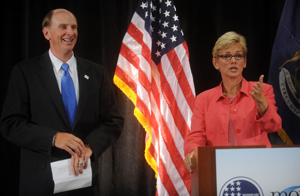 Merit Network CEO Don Welch and Governor Jennifer Granholm in Ann Arbor .JPG