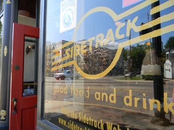 Sidetrack-Bar-and-Grill-East-Cross-Street-Ypsilanti.jpg