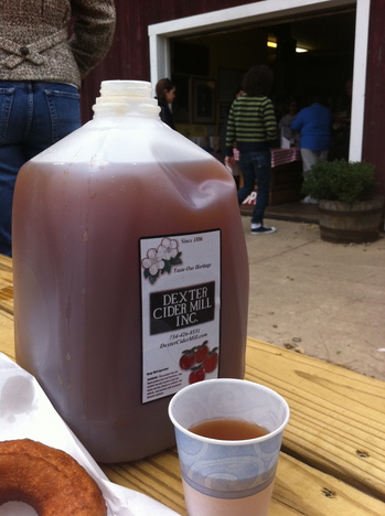 Borden - dexter cider and donuts in front of entrance