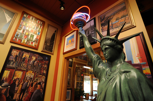 Red-Robin-Interior.jpg