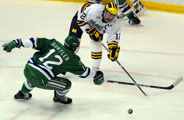 Michigan hockey team back in normal routine as CCHA schedule begins this weekend