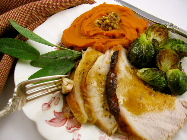 lampman-brined-turkey-breast-cranberry-jus.JPG