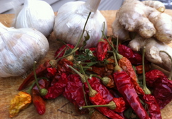 Borden - garlic, chili, ginger on cutting board