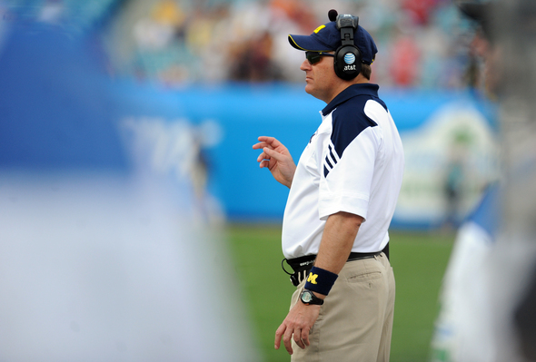 RICH-RODRIGUEZ-SIDELINE.jpg