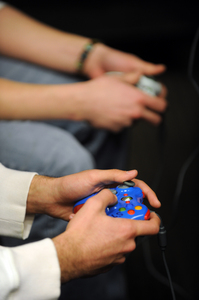 021911_GAMERS_6_LON.JPG