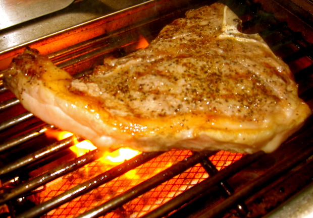 lampmansteaksale.JPG