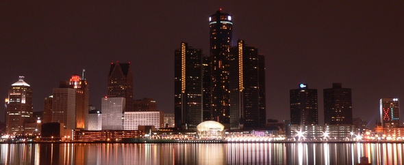 Detroit_Night_Skyline.JPG