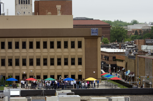 Google_roofdeck_roof_deck_McKinley_Towne_centre.jpg