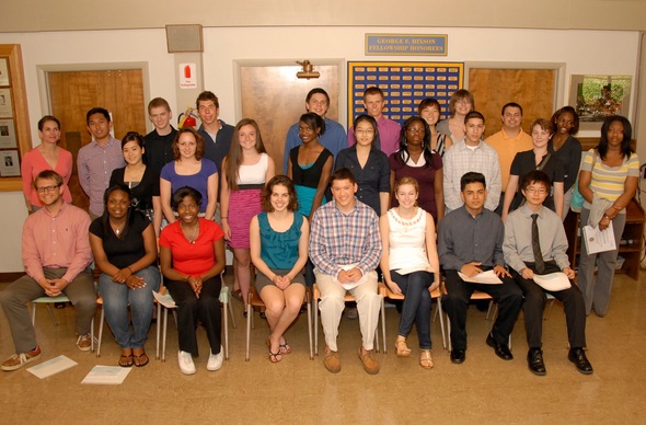 kiwanis-scholarship-recipients-2011.jpeg