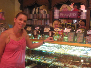 Chera_Tromantin_Kilwins_Kilwin's_Ann_Arbor.jpg