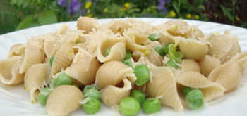 pastaandpeaswithgarlicscapes.JPG