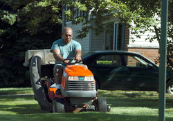 Lawn_mowing.jpg